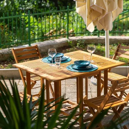 Holiday home Cute & Green *
